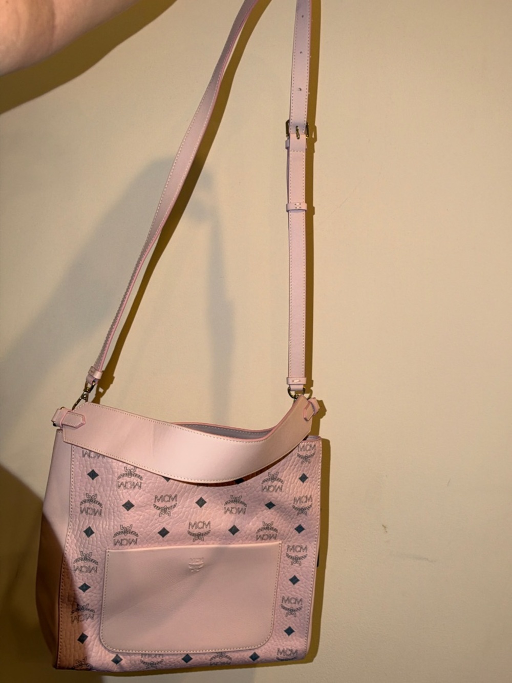 MCM Pink Logo Shoulder Bag - Picture 2 of 6